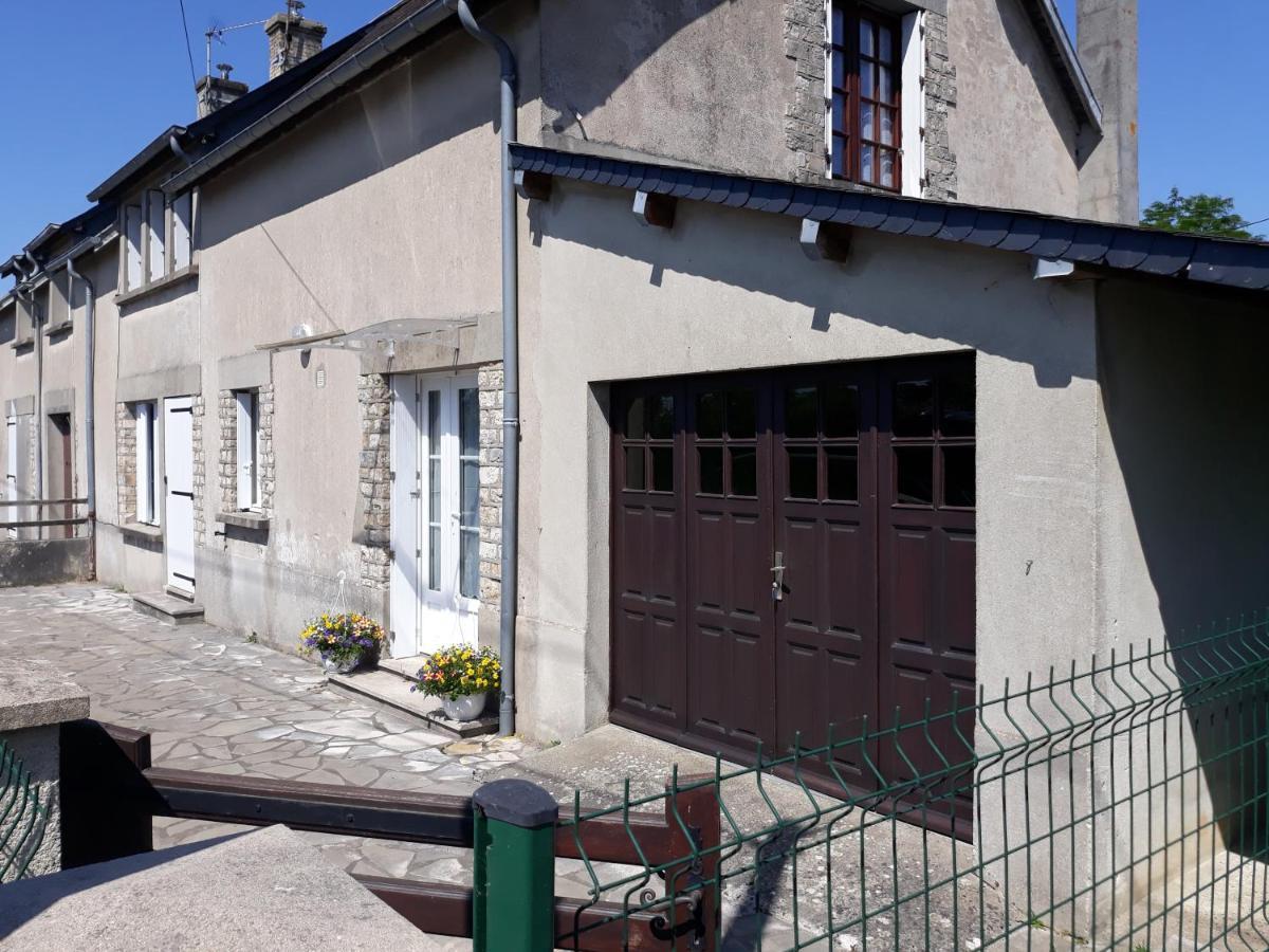 Villa Chez Jean-Marc Et Colette Le Molay-Littry Exterior foto
